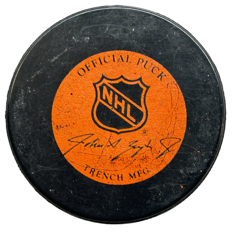 Mario Lemieux Signed, Inscribed "85 Calder" Pittsburgh Penguins Trench Hockey Puck