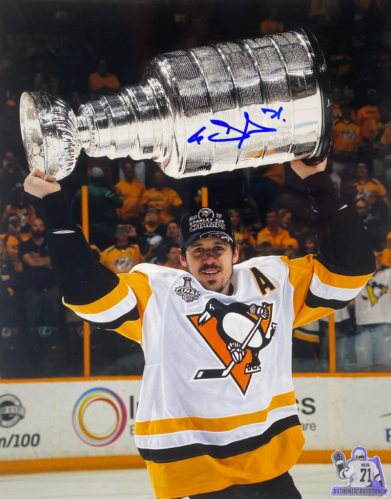 Evgeni Malkin Signed Pittsburgh Penguins Hoisting the 2017 Stanley Cup 8x10 Photo