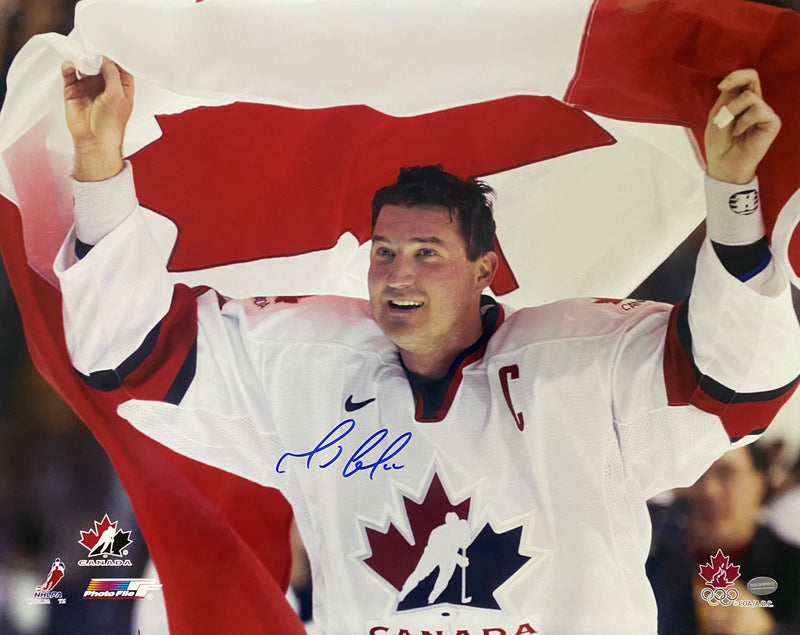 Mario Lemieux Signed 2002 Olympic Gold Medal 16x20 Photo
